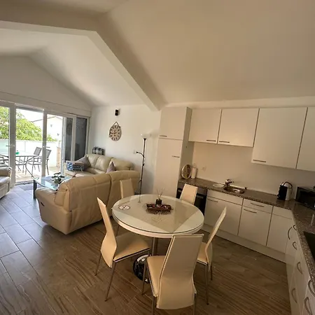 Apartment Harmony Luxurioes Ausgestattete Mit 65m2 Vir