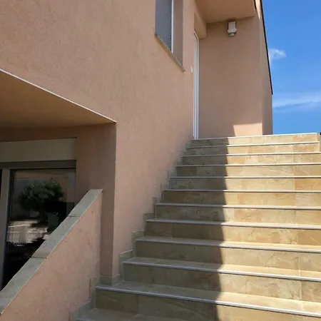 Apartment Harmony Luxurioes Ausgestattete Mit 65m2