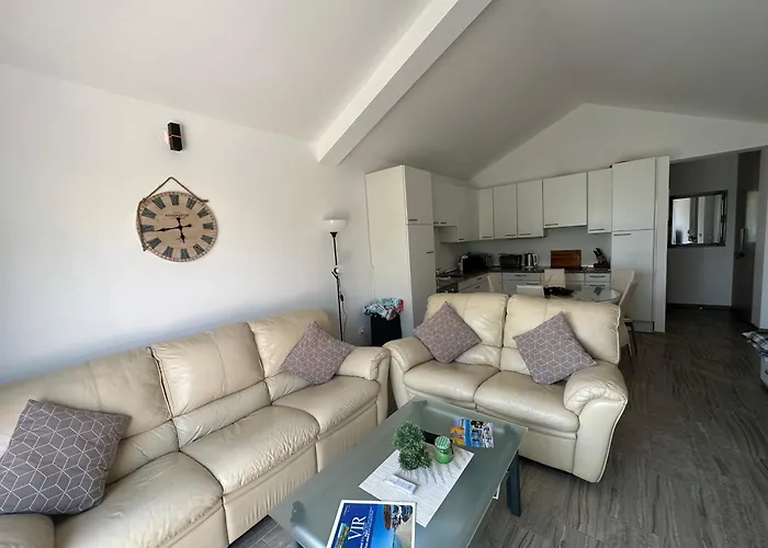 Harmony Luxurioes Ausgestattete Mit 65m2 비르