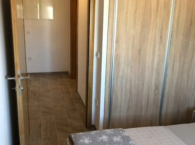 아파트 Harmony Luxurioes Ausgestattete Mit 65m2 비르